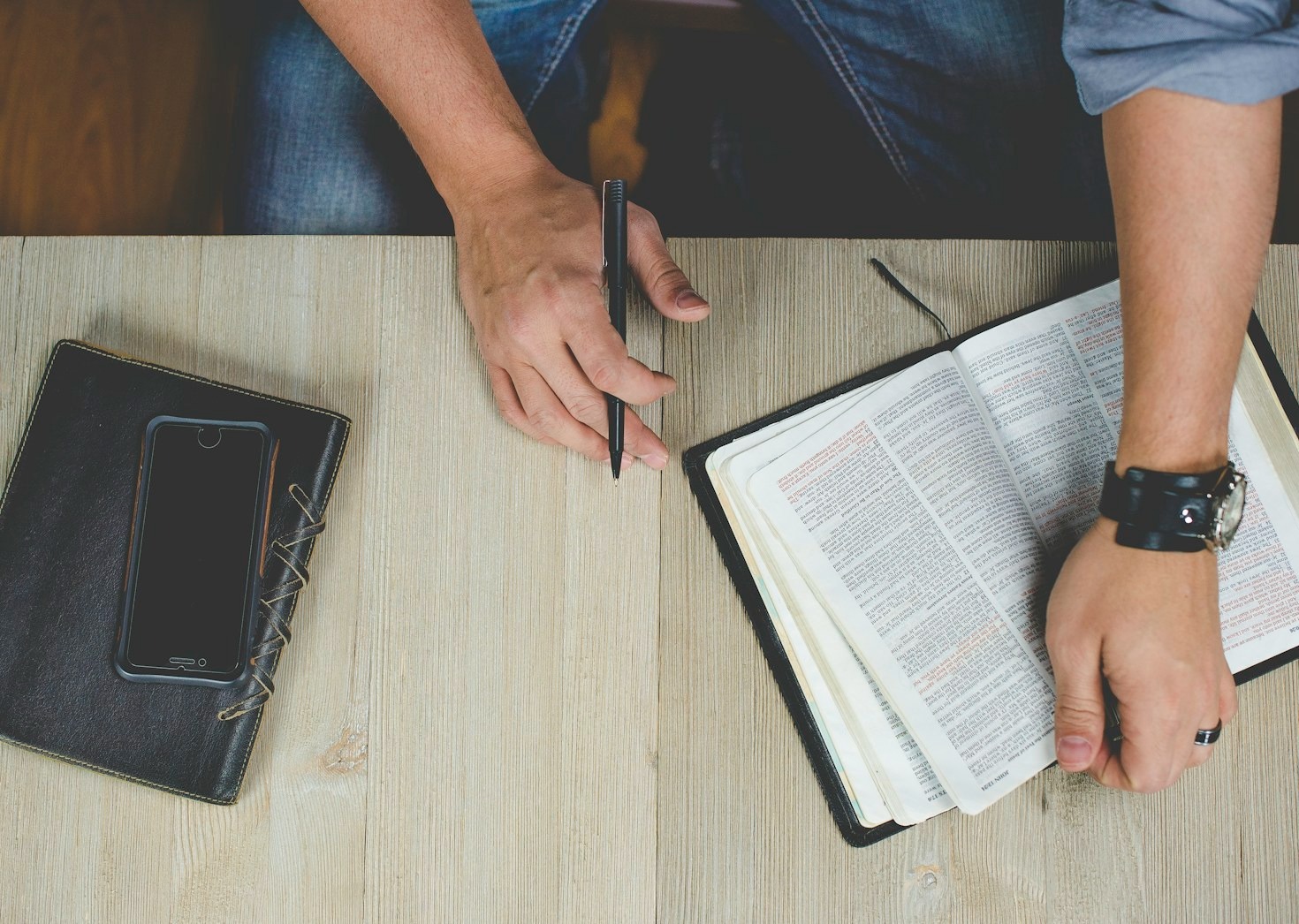 5 Ways to Deepen Your Faith Through Scripture